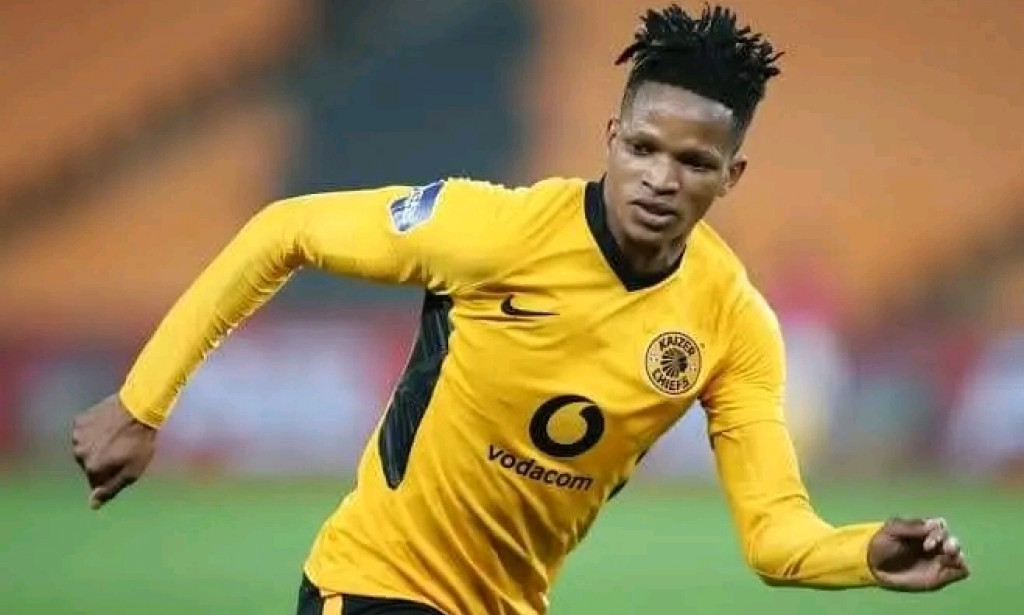 Kaizer Chiefs defender linked with January exit!
