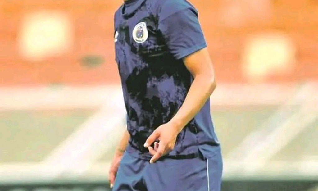 Target Luke Fleurs is lost for Chiefs.