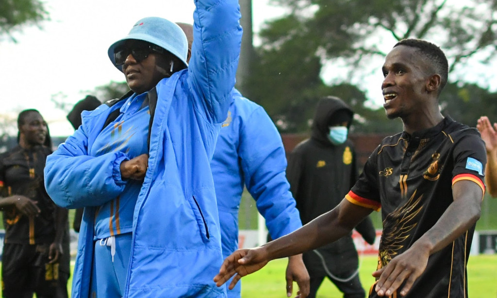 Security threatens to sue Royal AM boss after assault