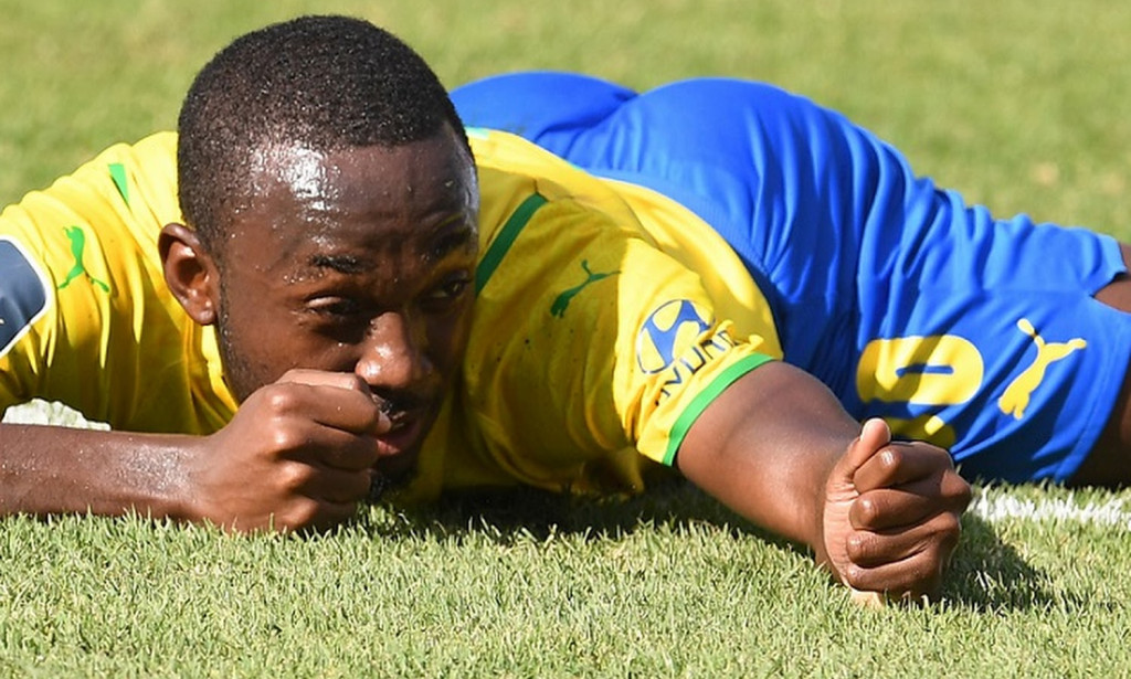 Downs Roommates: Sleeping with Shalulile